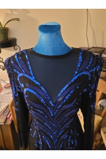 1980's Size 4-6 Stunnin..