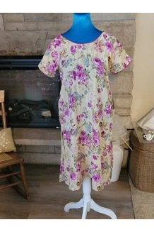 Vintage 70's Size 12 Floral Dress Vintage 70's Size 12 Floral Dress