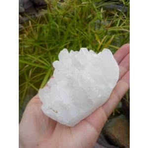 10 oz. White Quartz Points Crystal Cluster Specimen from Aurangabad, India.  Z68. You get this piece