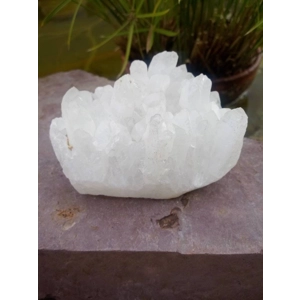 10 oz. White Quartz Points Crystal Cluster Specimen from Aurangabad, India.  Z68. You get this piece