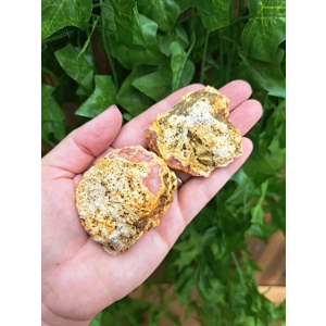 4.47 oz Two Piece Crystal Geode from Marrakech Morroco. Boytroidal Crystal Geode. One of a kind Geod