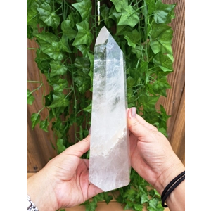 3.73 Lb Clear Quartz Crystal Point. 9.25 Inch Clear Polished Quartz Crystal Point. You get this piec