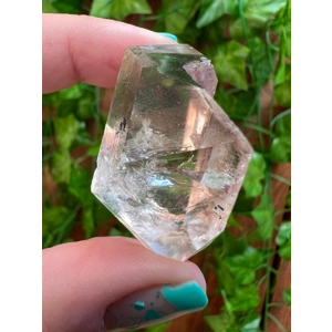 1.05 oz. MOVING Enhydro Herkimer Diamond Quartz Crystal from Herkimer County NY. 29.7 grams. E2 You