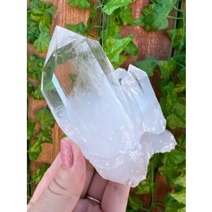 10.93 oz. Arkansas Quartz Crystal Point Cluster. Natural Water Clear Quartz Points from Arkansas. Yo