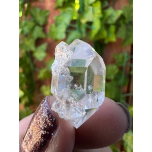 0.18 oz. A Grade Raw Herkimer Diamond Quartz Crystal cluster from Herkimer County NY. 5 grams. A7. Y