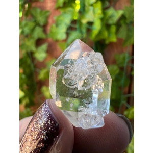 0.18 oz. A Grade Raw Herkimer Diamond Quartz Crystal cluster from Herkimer County NY. 5 grams. A7. Y