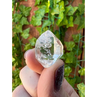 0.18 oz. A Grade Raw Herkimer Diamond Quartz Crystal cluster from Herkimer County NY. 5 grams. A7. Y