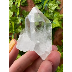 2.35 oz Arkansas Clear Quartz Crystal Points Cluster. AR21. You get this piece!