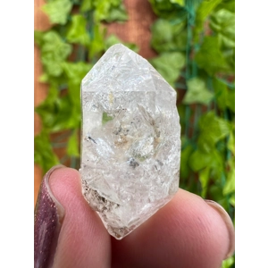 0.29 oz Herkimer Diamond Quartz Crystal from Turtle Clan Ridge in Fonda NY. 8.1 grams. H23. You get