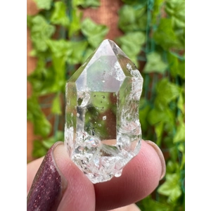 0.20 oz. Herkimer Diamond Quartz Crystal Turtle Clan Ridge in Fonda NY. 5.8 grams. H34. You get this