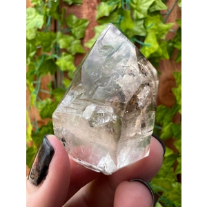 1.64 oz Large Herkimer Diamond Quartz Crystal with MOVING Enhydros from Herkimer County NY. 46.5 gra