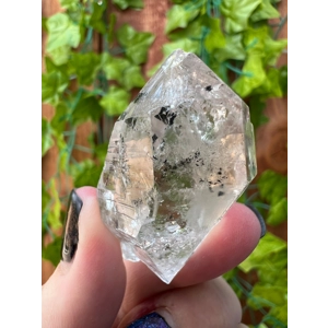 1.29 oz. Large Herkimer Diamond Quartz Crystal with MOVING Enhydros from Herkimer County NY. 36.6 gr