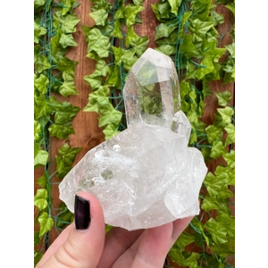 9.81 oz Arkansas Quartz Crystal Point Cluster. Natural Water Clear Quartz Points from Arkansas. You
