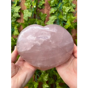 5.37 Lb Large Rose Quartz Heart. 6.5 Inch Polished Rose Quartz Crystal Puffy Heart. You get this pie