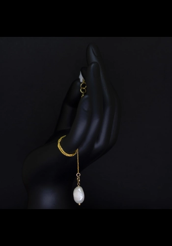 The Muse’s Whisper Pend..