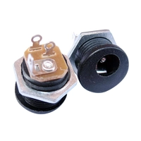 Boss-style 2.1mm DC power socket ..