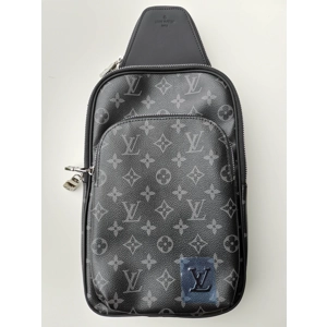 avenue sling bag