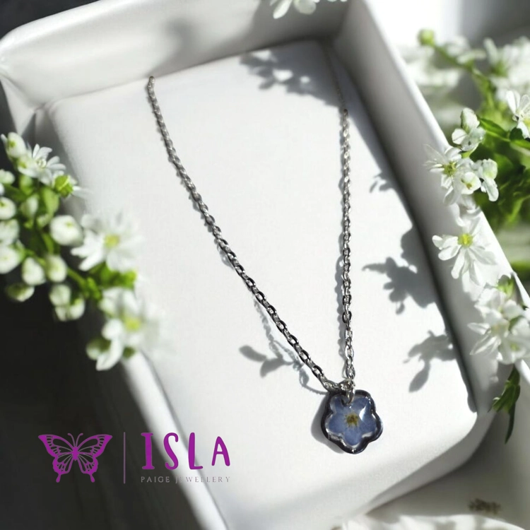 Forget me not necklace