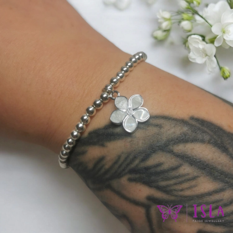 Silver flower beaded bracelet