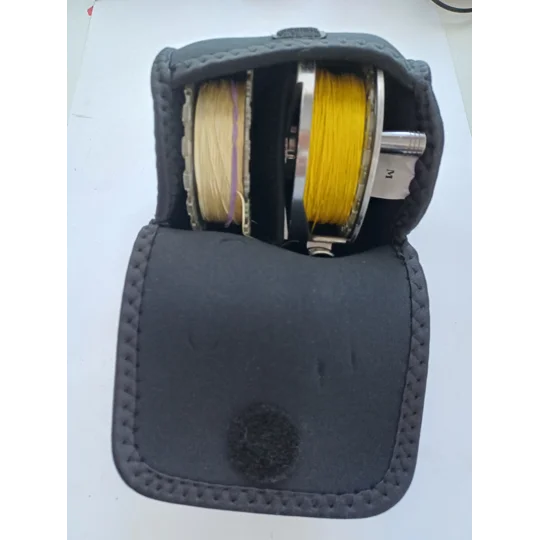 Hardy 5000 CLS pre-owned fly fishing reel with spare spool and Hardy neoprene case