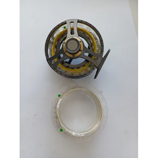 Hardy 5000 CLS pre-owned fly fishing reel with spare spool and Hardy neoprene case