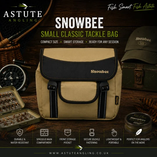 Snowbee Small Classic Tackle Bag with front storage pocket, water-resistant construction and secure buckle fastening for fly fishing and general angling.