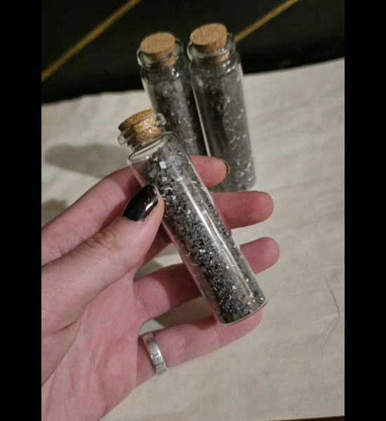Black salt 3" vial