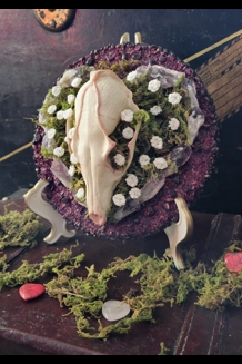 Skull & Amethyst Heart Decor Skull & Amethyst Heart Decor