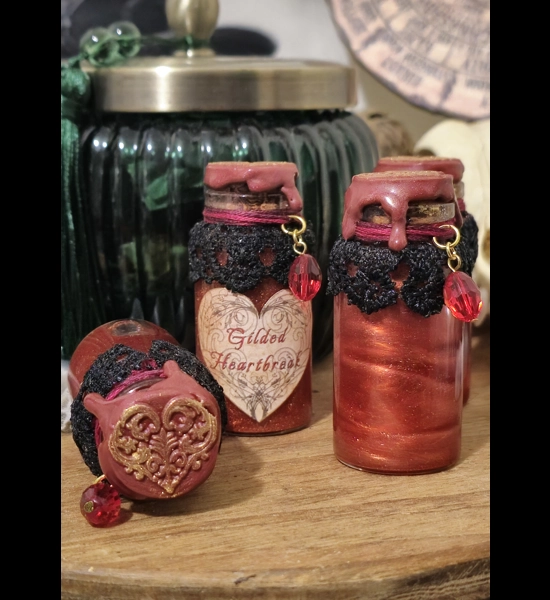 Decorative Potion Vial: Gilded Heartbreak