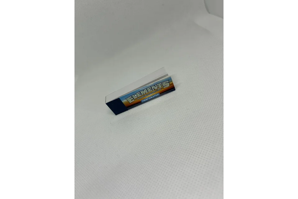 Elements Perforated Roach Booklet