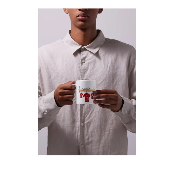 Personalised Mug UK - Family T-shirt Shelf