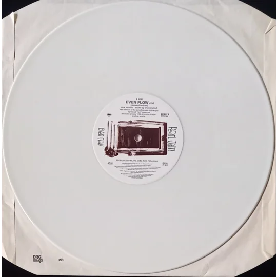 A standout single from Pearl Jam’s classic debut album Ten, Even Flow is one of the band’s most enduring grunge anthems, showcasing Eddie Vedder’s powerful vocals and a driving, blues‑tinged riff that helped define early 90s alternative rock.
