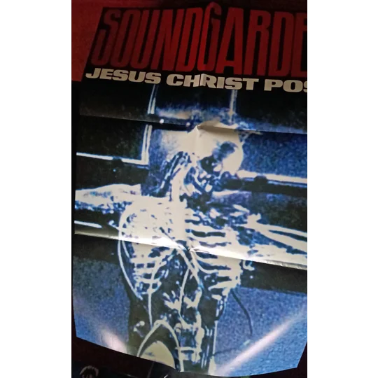 In 1991, Soundgarden released Jesus Christ Pose as the first single from their Badmotorfinger album. This limited edition UK 12″ single (catalogue AMY 862) was issued as a 4-track posterbag,