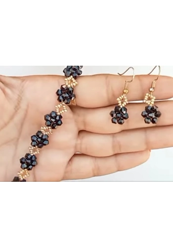 Beaded Earring & bracel..