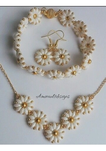 Beaded necklace, earrin..