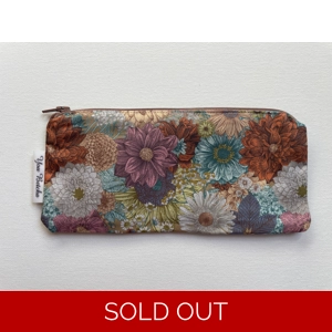 Makeup pouch - Antique Floral