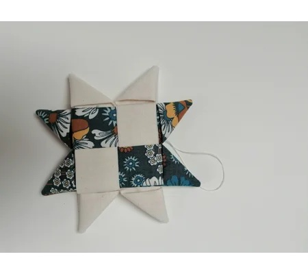 Christmas Ornaments - Scandinavian Star 12cm
