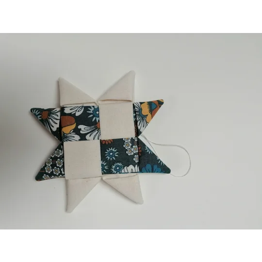 Christmas Ornaments - Scandinavian Star 12cm