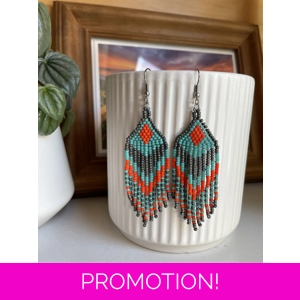 Handmade beaded Earrings

Where colours cascade in a breathtaking display of vibrancy and elegance. Each bead is carefully selected to create a mesmerising gradient effect, reminiscent of a cascading waterfall of hues. 

Grey, Turquoise, and Bright Orange