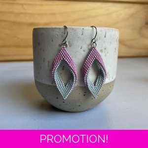 Peyote Folded Leaf - Matte Grey and Matte Pink