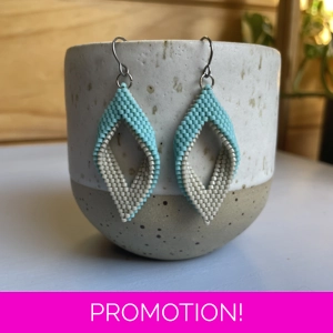 Peyote Folded Leaf - Matte Aqua and Beige