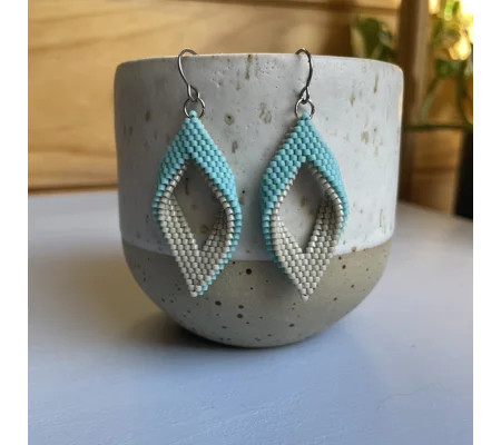 Peyote Folded Leaf - Matte Aqua and Beige