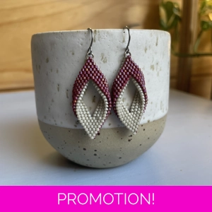 Peyote Folded Leaf - Matte Burgundy and Beige