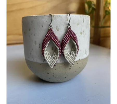 Peyote Folded Leaf - Matte Burgundy and Beige
