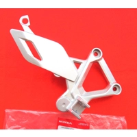 FOOTPEG HANGER BRACKET (RIGHT)
