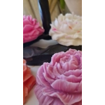 Blossoming Tranquility: Essential Oil-Infused Flower Candles