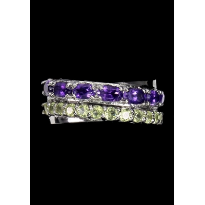 Unheated Oval Purple Amethyst and Peridot Ring Unheated Oval Purple Amethyst and Peridot Ring