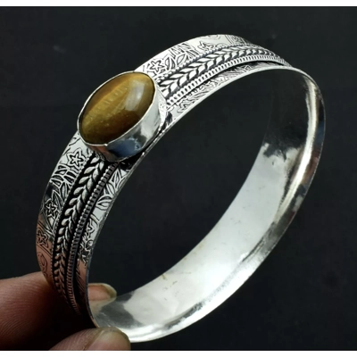 Natural Tiger Eye Handmade Bangle. Natural Tiger Eye Handmade Bangle.