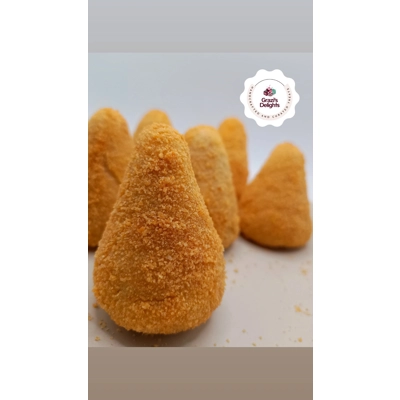 Coxinha ( Chicken Croquettes) Coxinha ( Chicken Croquettes)