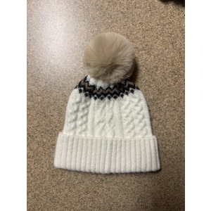 Anne Klein Ivory Cable Knit Faux Fur Pom Pom Warm Winter Beanie Hat Cap NWOT